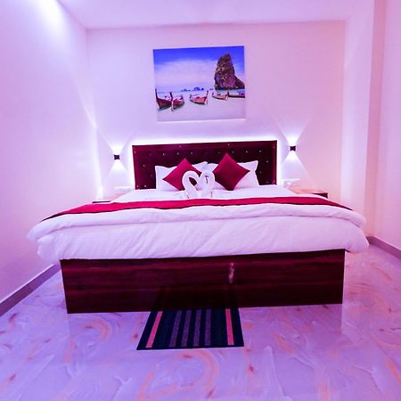Hotel Rj Патна Экстерьер фото
